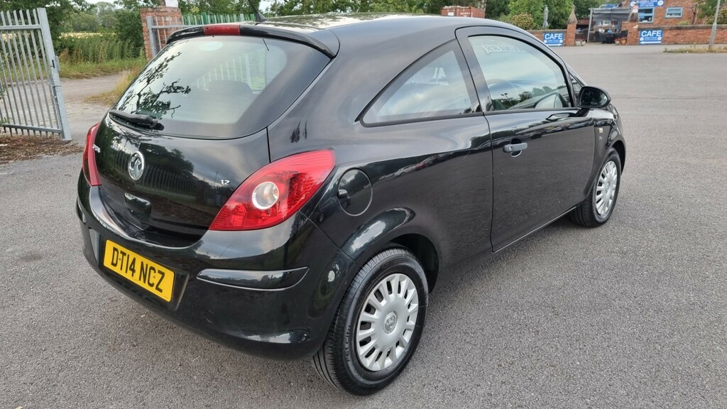 Vauxhall Corsa 1.2 16V S Black #2
