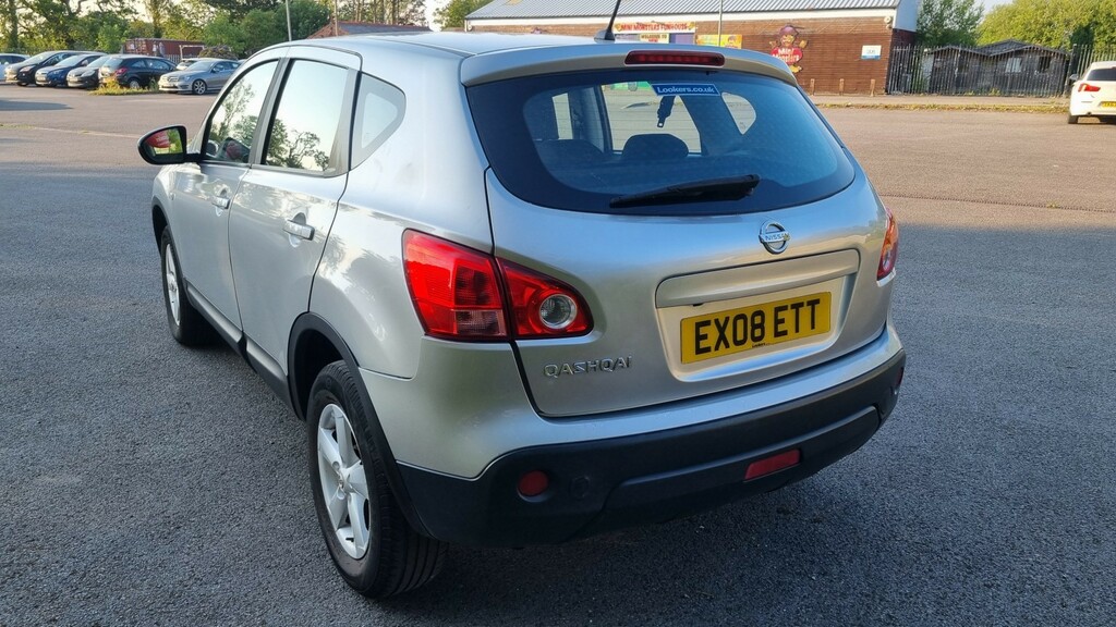 Nissan Qashqai Visia 5-Door Silver #6
