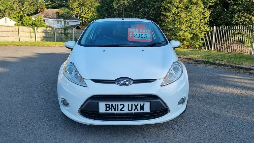 Ford Fiesta Hatchback 1.3 Zetec 2012 White #4