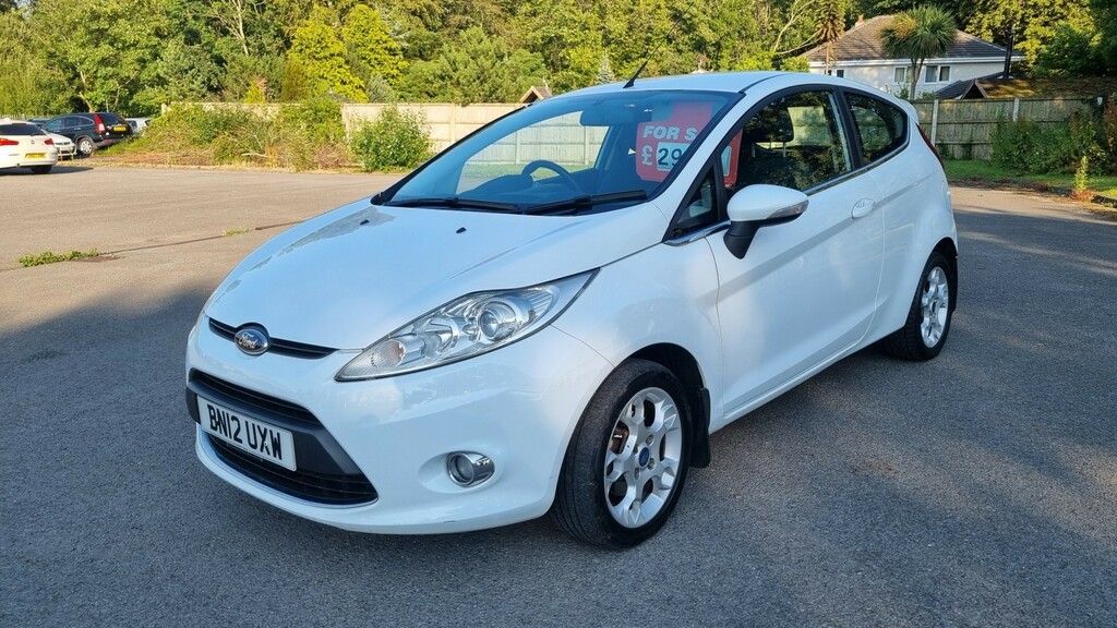 Ford Fiesta Hatchback 1.3 Zetec 2012 White #6