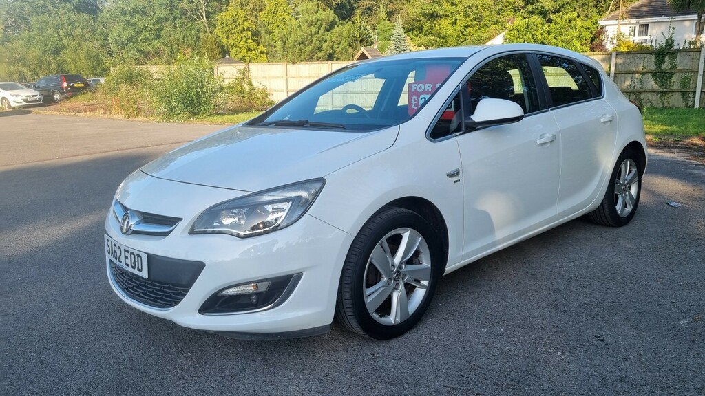 Vauxhall Astra Hatchback 1.6 16V Sri 2012 White #6