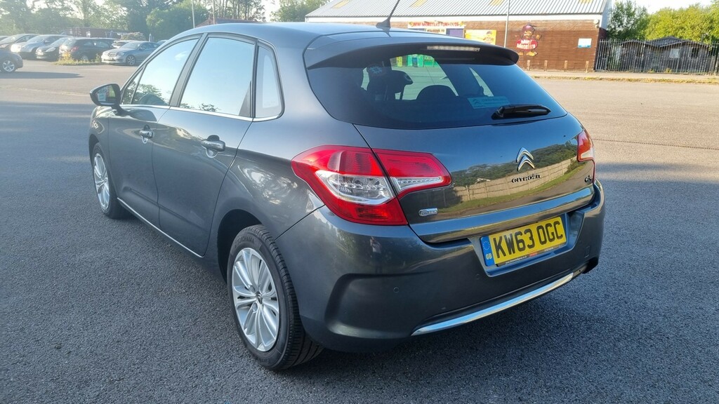 Citroen C4 1.6 E-hdi Selection Hatchback Red #7