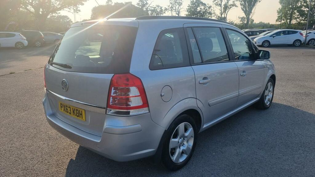 Vauxhall Zafira 1.6 16V Exclusiv Silver #2
