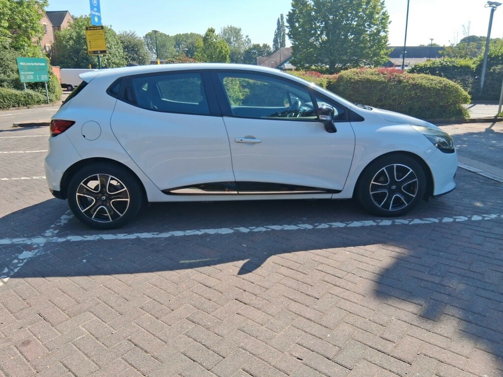 Renault Clio 1.2 Dynamique Medianav 1.2 16V 75 White #3