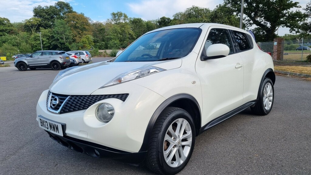 Nissan Juke 1.6 Tekna Dig-t 190 Bhp Red #1