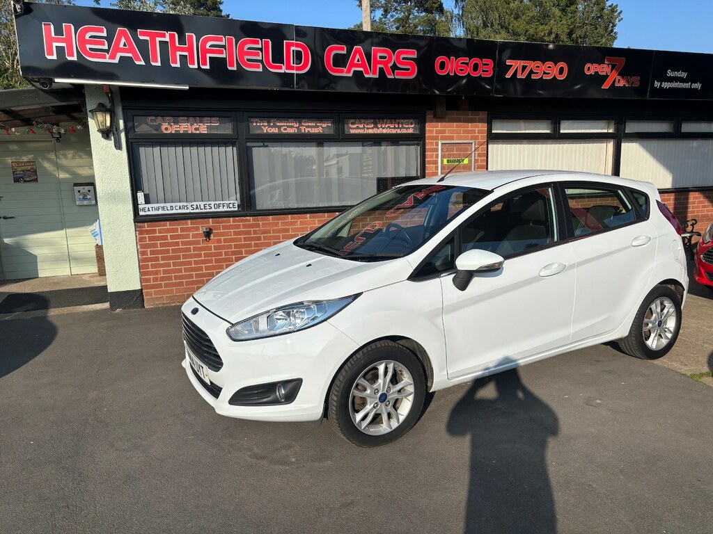Ford Fiesta 1.25 82 Zetec White
