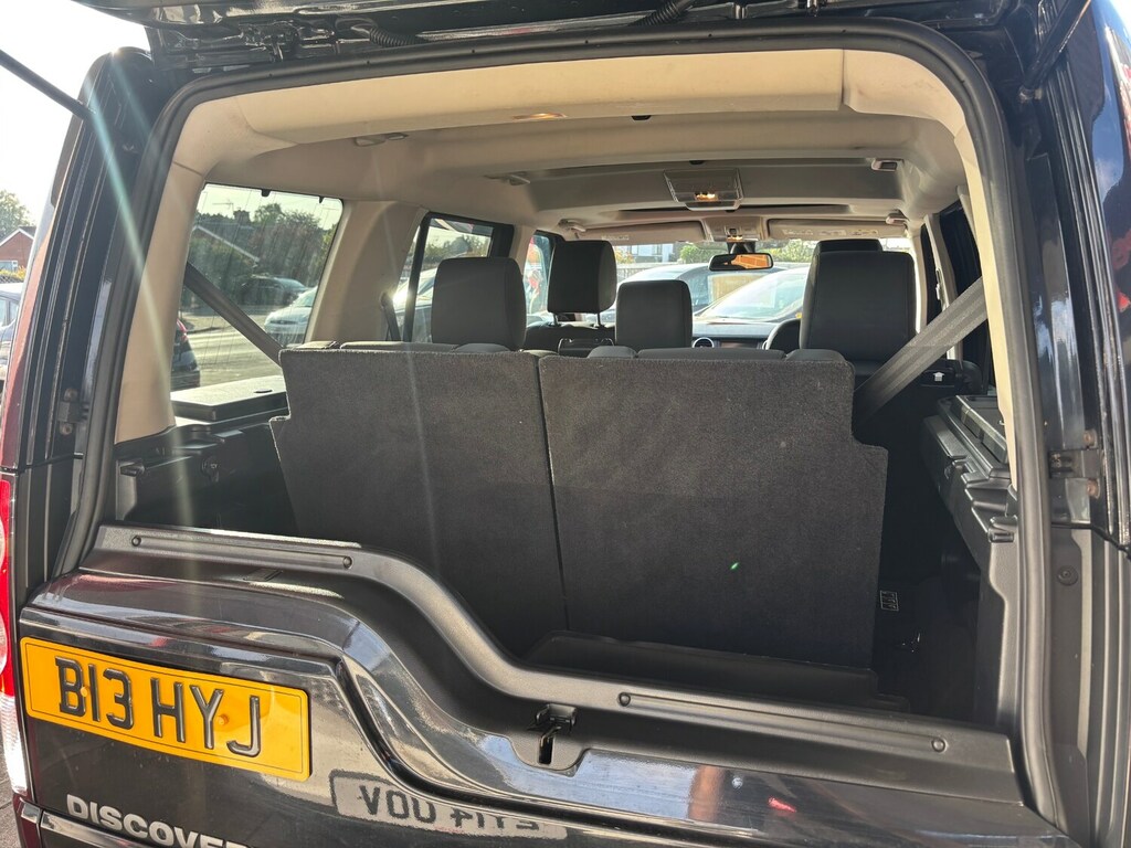 Land Rover Discovery Hse Black #4