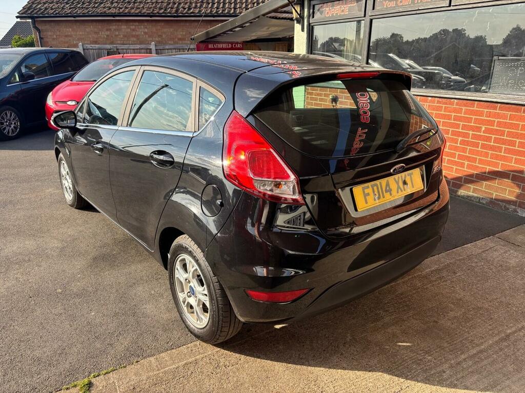 Ford Fiesta 1.6 Tdci Zetec Econetic Black #4