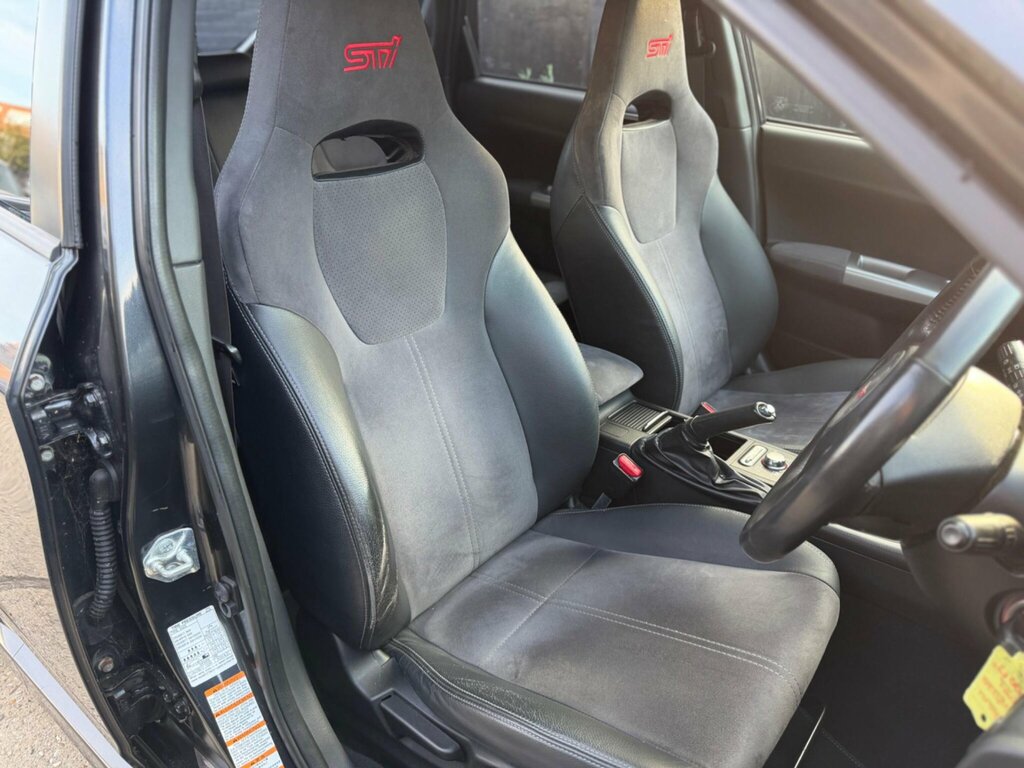 Subaru Impreza Hatchback Blue #15