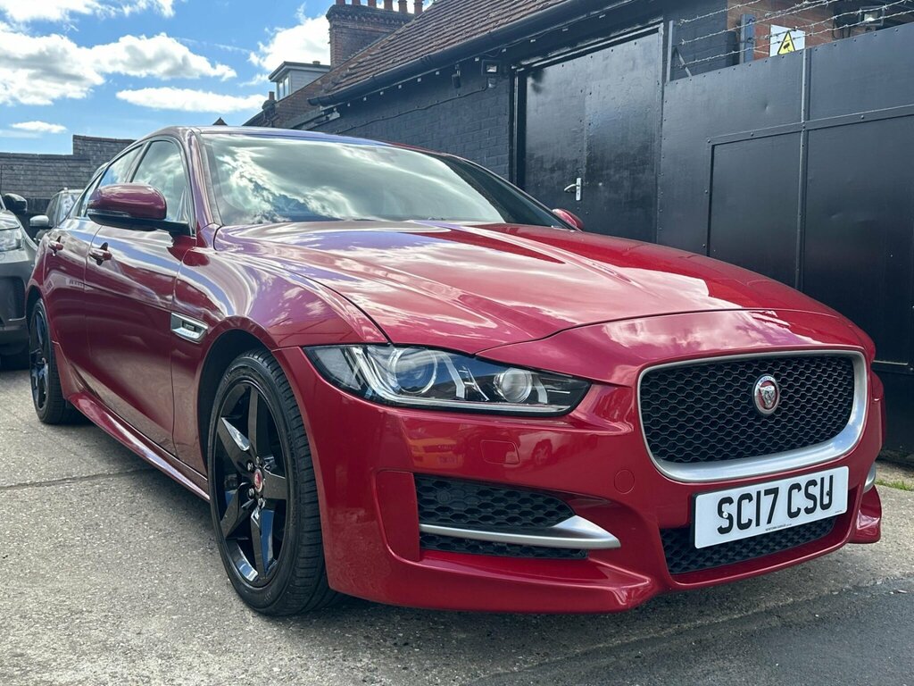 Jaguar XE 2017 67 2.0D Black #76