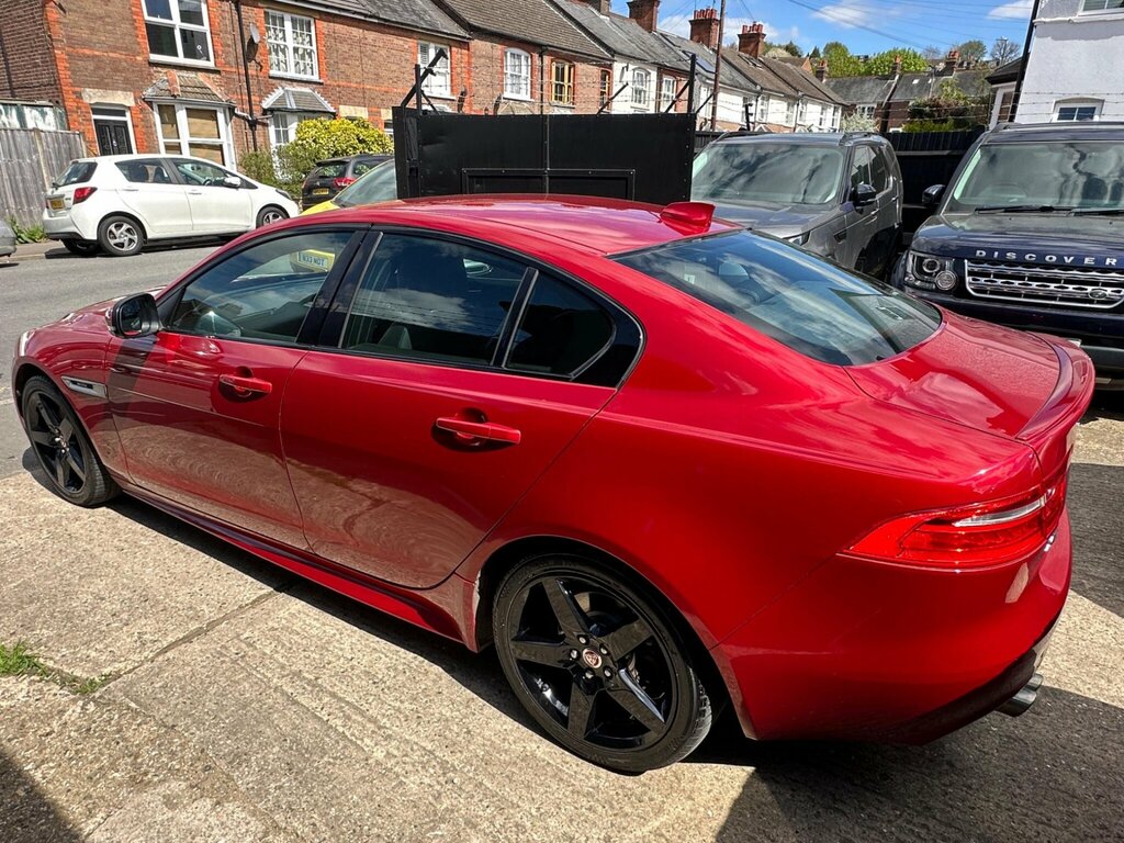 Jaguar XE 2017 67 2.0D Black #42