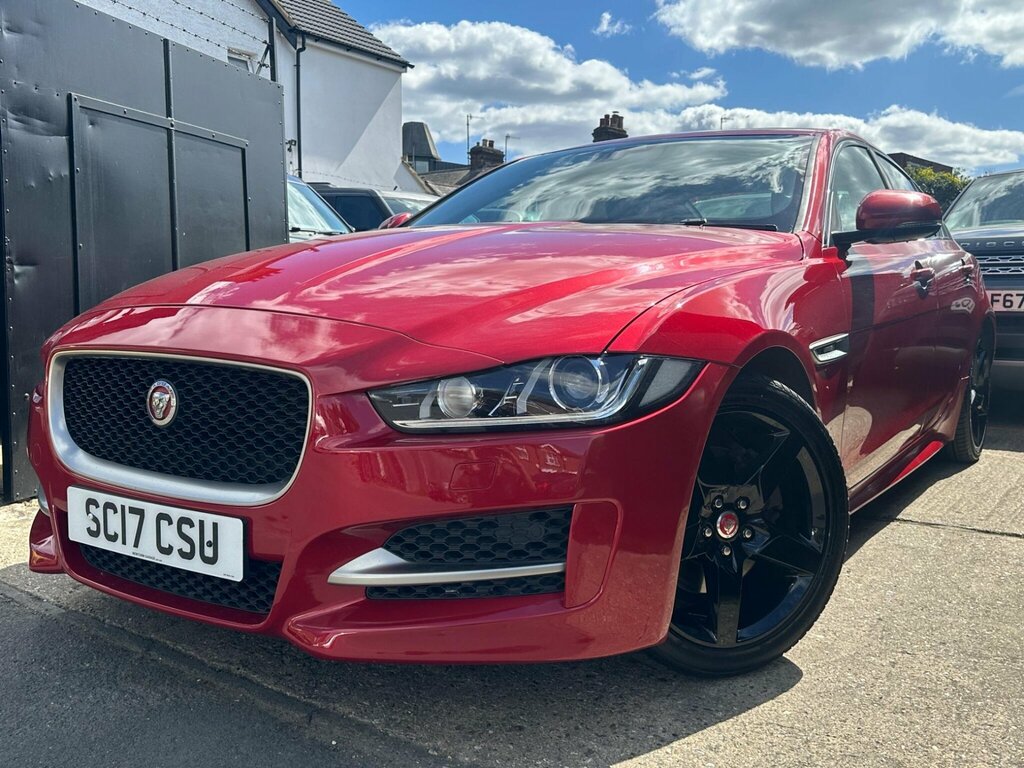 Jaguar XE 2017 67 2.0D Black #74