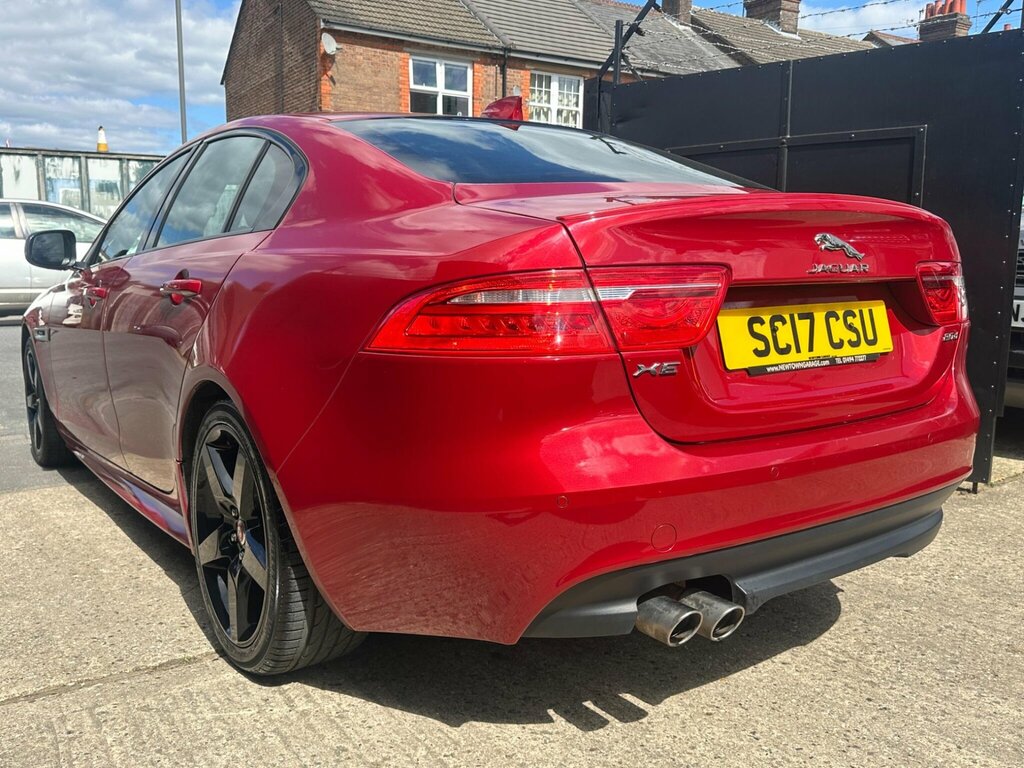 Jaguar XE 2017 67 2.0D Black #59