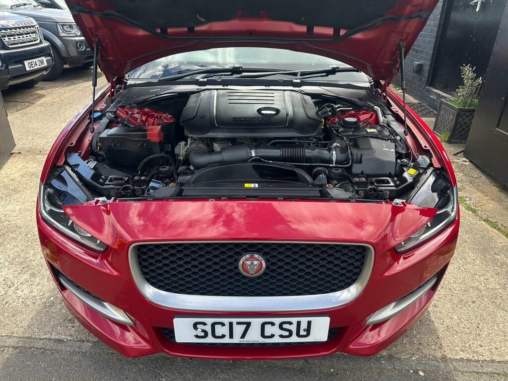 Jaguar XE 2017 67 2.0D Black #29