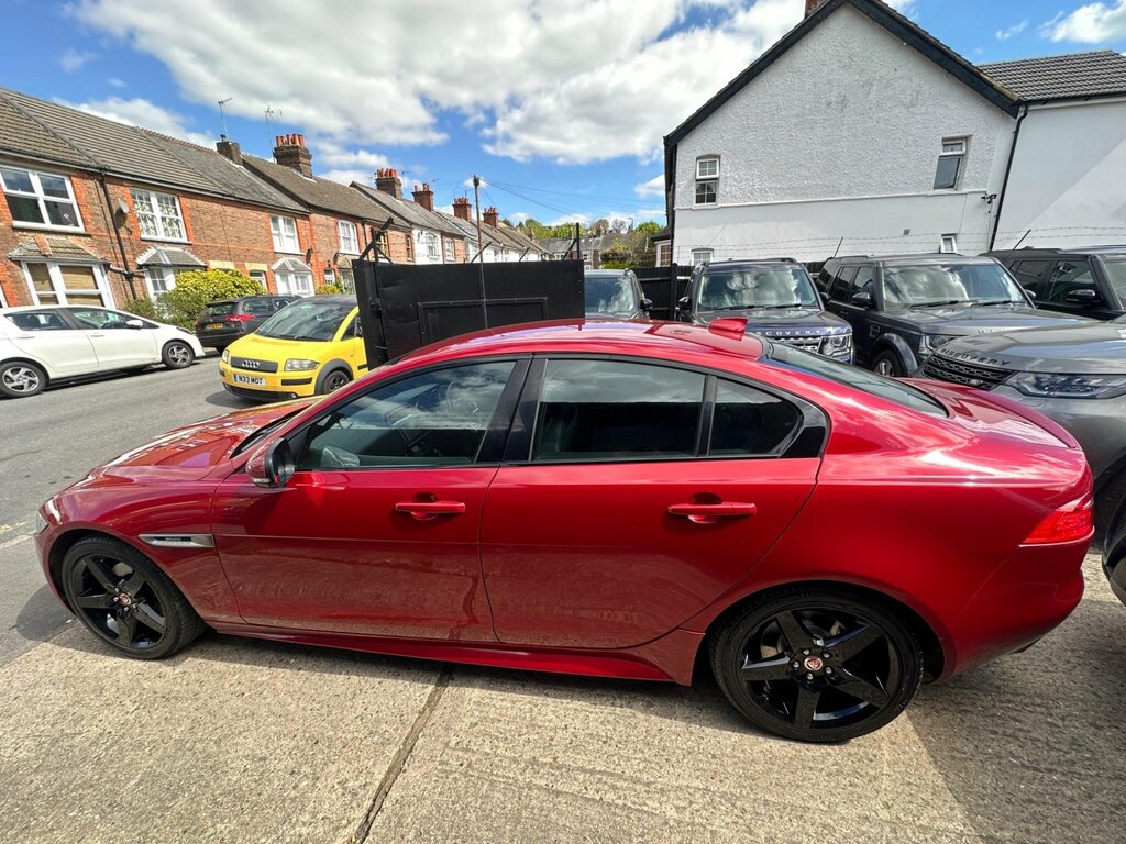 Jaguar XE 2017 67 2.0D Black #64