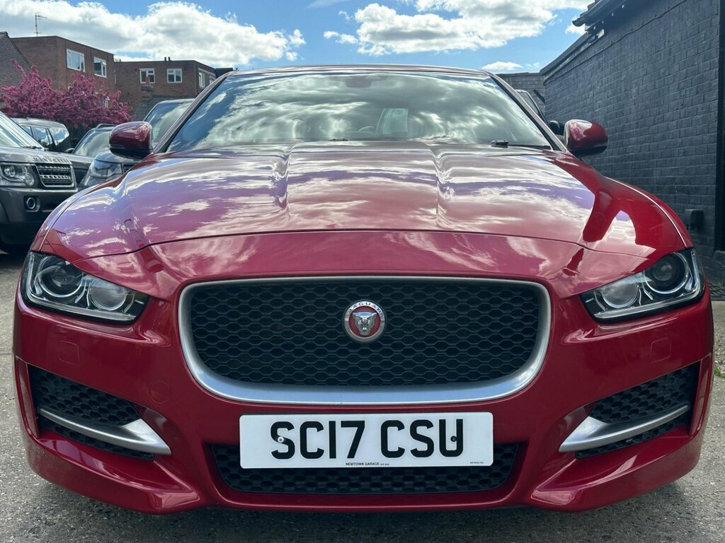 Jaguar XE 2017 67 2.0D Black #48