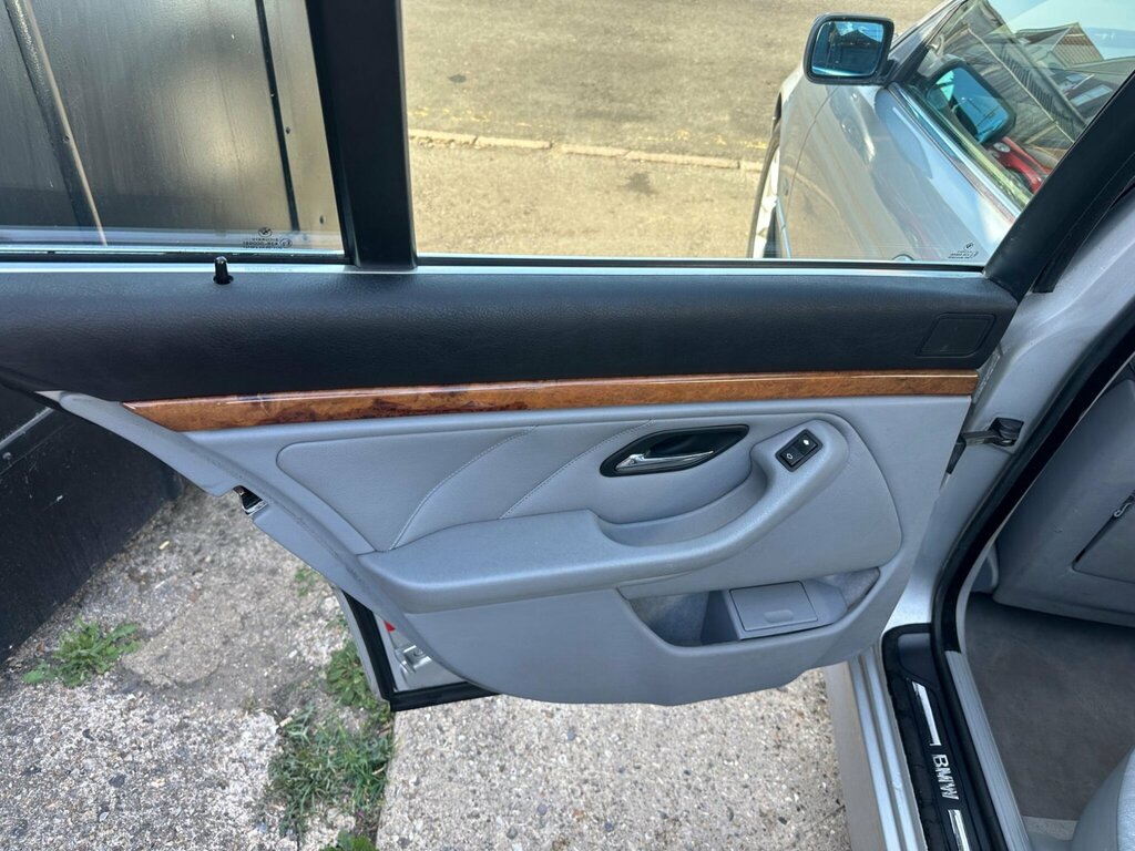 BMW 5 Series 530I Se Silver #50