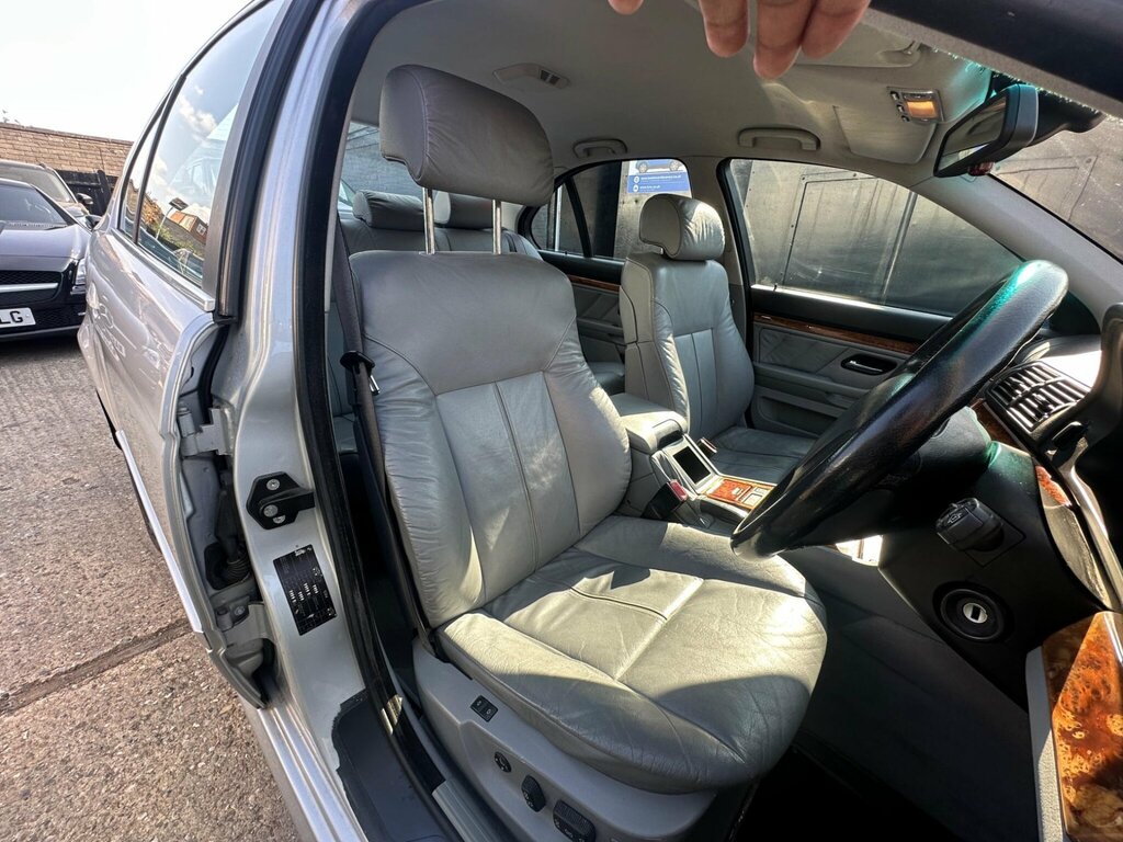 BMW 5 Series 530I Se Silver #44