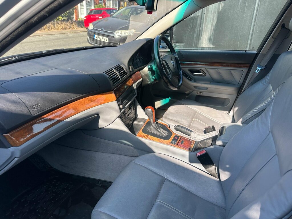 BMW 5 Series 530I Se Silver #56