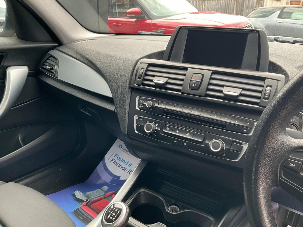 BMW 1 Series 118D Se Black #46