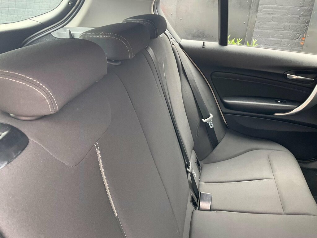 BMW 1 Series 118D Se Black #34