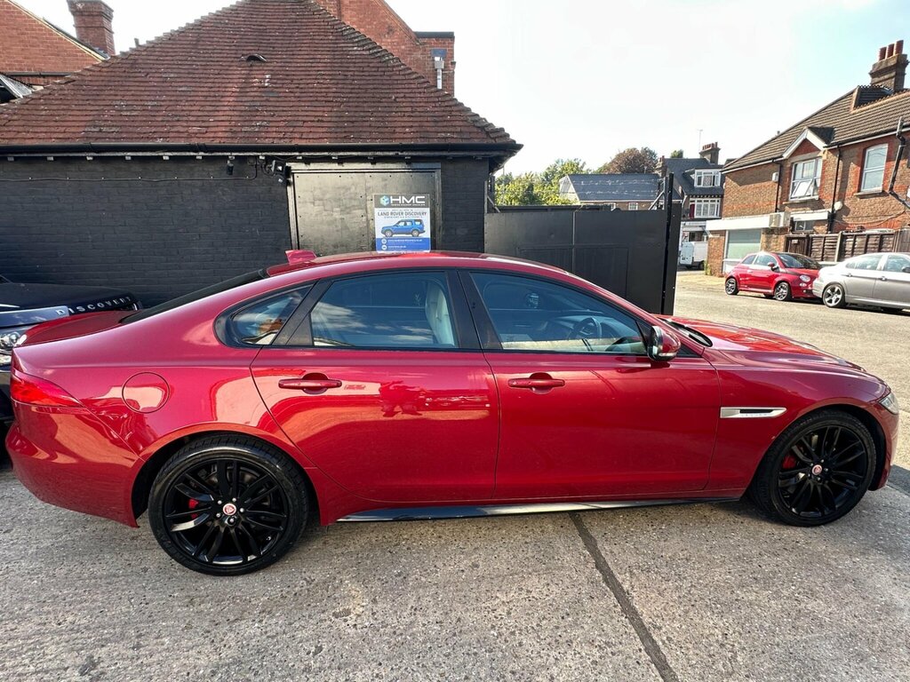 Jaguar XF 2.0D 180 Prestige Blue #52