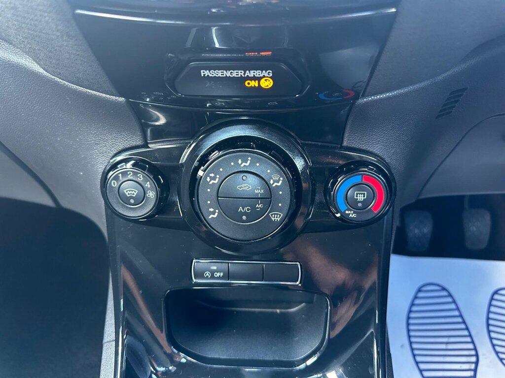 Ford Fiesta 1.0 Ecoboost Zetec Silver #21