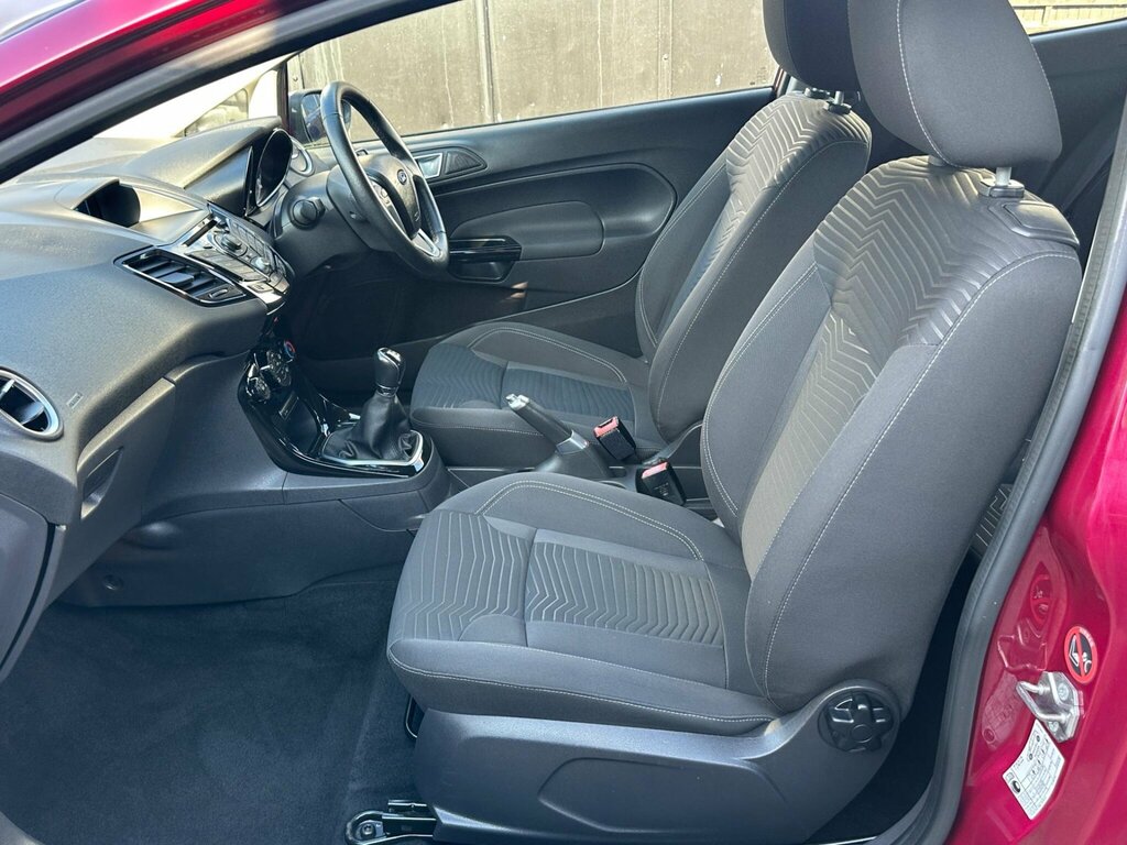 Ford Fiesta 1.0 Ecoboost Zetec Silver #13