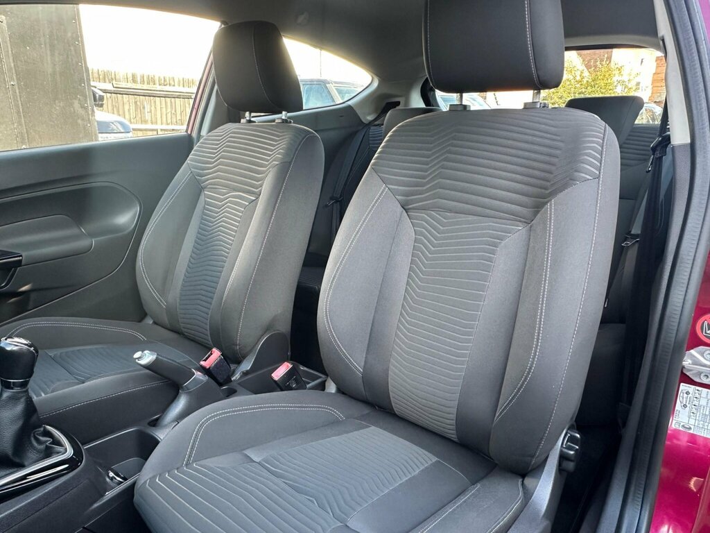 Ford Fiesta 1.0 Ecoboost Zetec Silver #15
