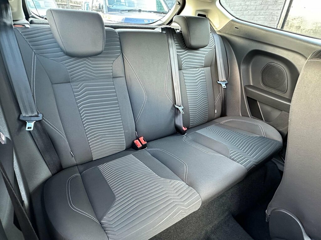 Ford Fiesta 1.0 Ecoboost Zetec Silver #16