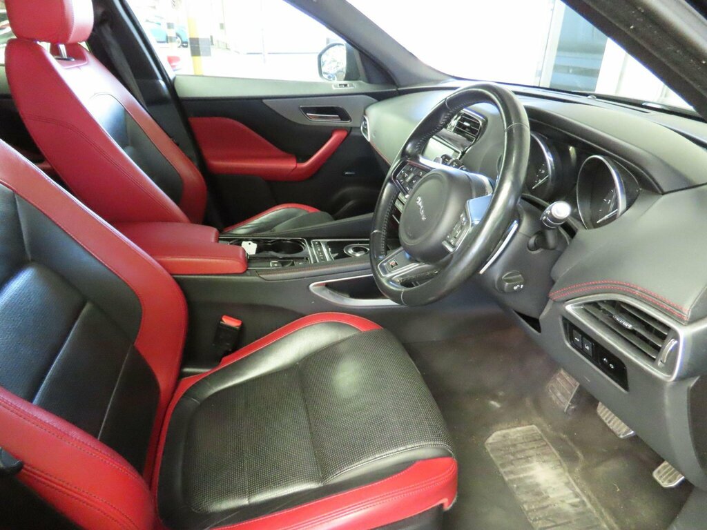 Jaguar F-Pace 2.0 D180 Prestige Awd Euro 6 Ss 2016 Black #8