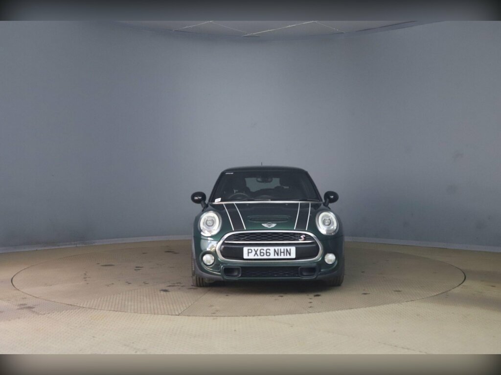 Mini Hatch 1.5 16In Alloys Chili Pack Privacy Glass White #2