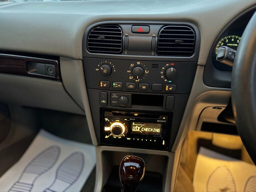 Volvo V40 2.0 Auto Silver #28