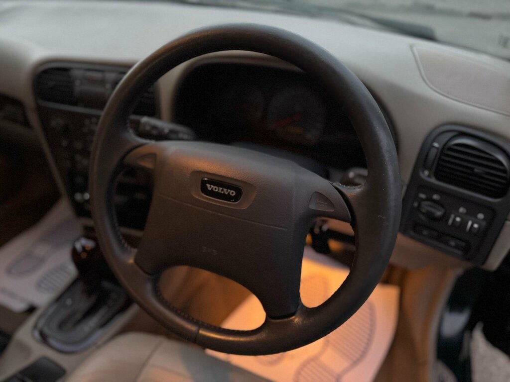 Volvo V40 2.0 Auto Silver #22