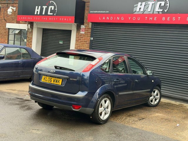 Ford Focus 1.6 Ghia Saloon Silver #6