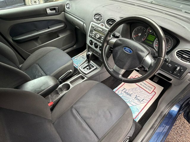 Ford Focus 1.6 Ghia Saloon Silver #16