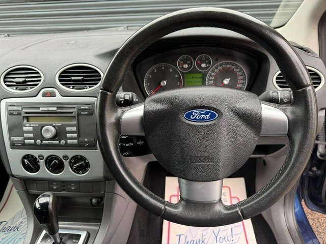 Ford Focus 1.6 Ghia Saloon Silver #15