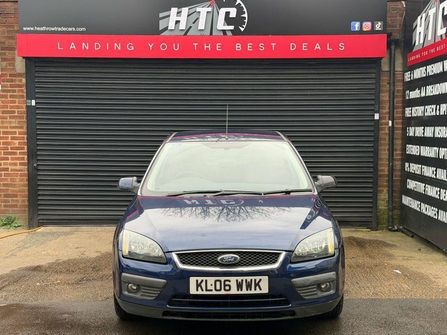 Ford Focus 1.6 Ghia Saloon Silver #2