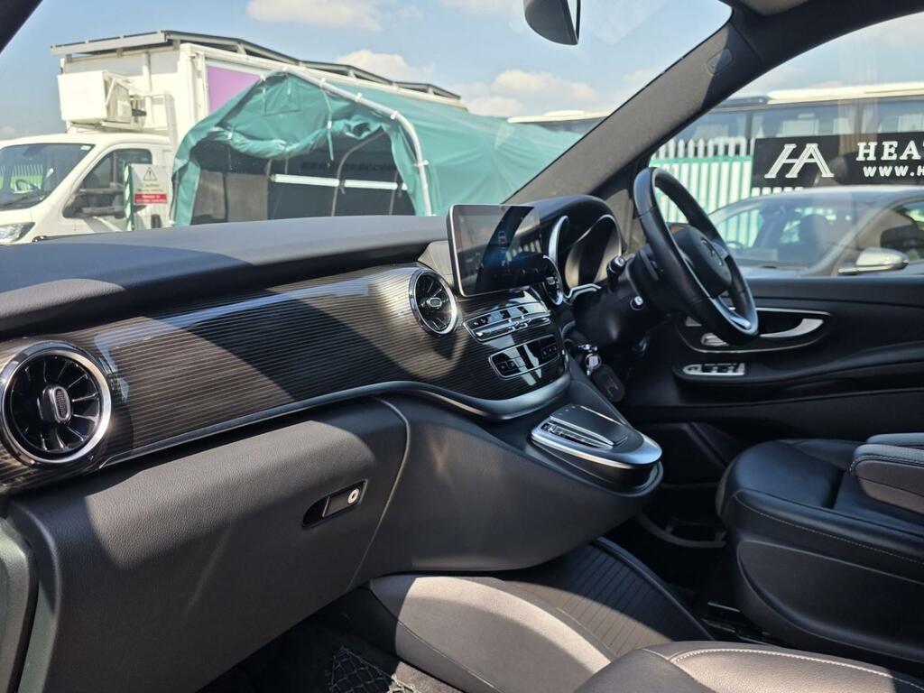 Mercedes-Benz EQV Mpv White #3