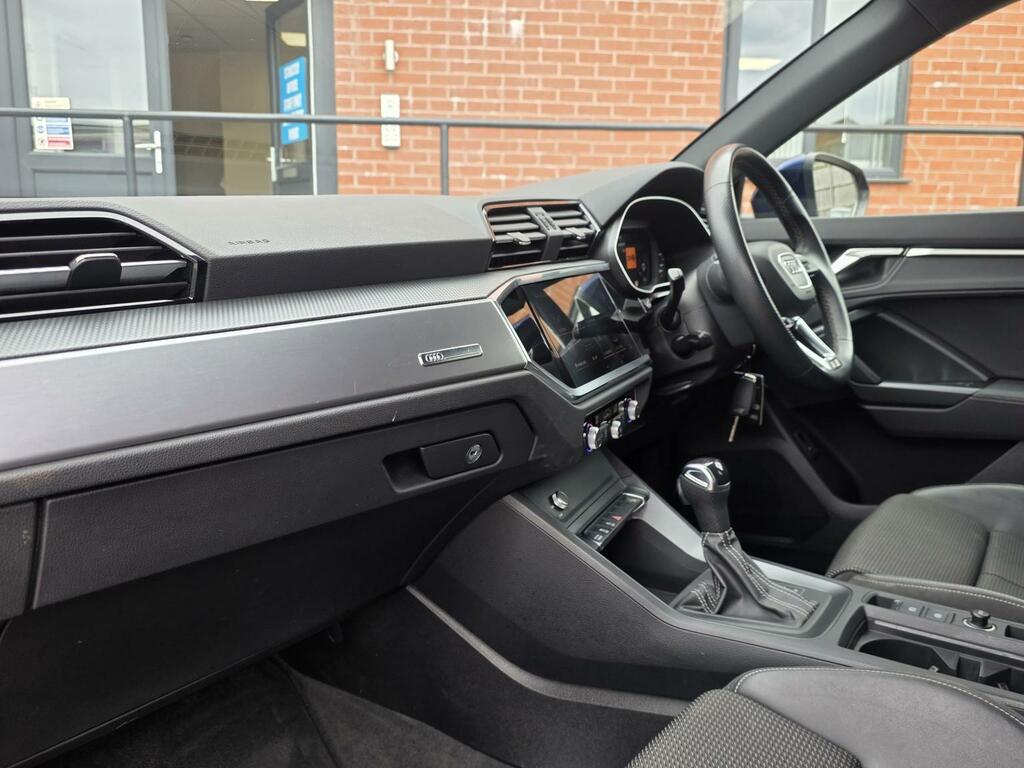 Audi Q3 1.5 Tfsi Cod 35 S Line YH22VDE Blue #3
