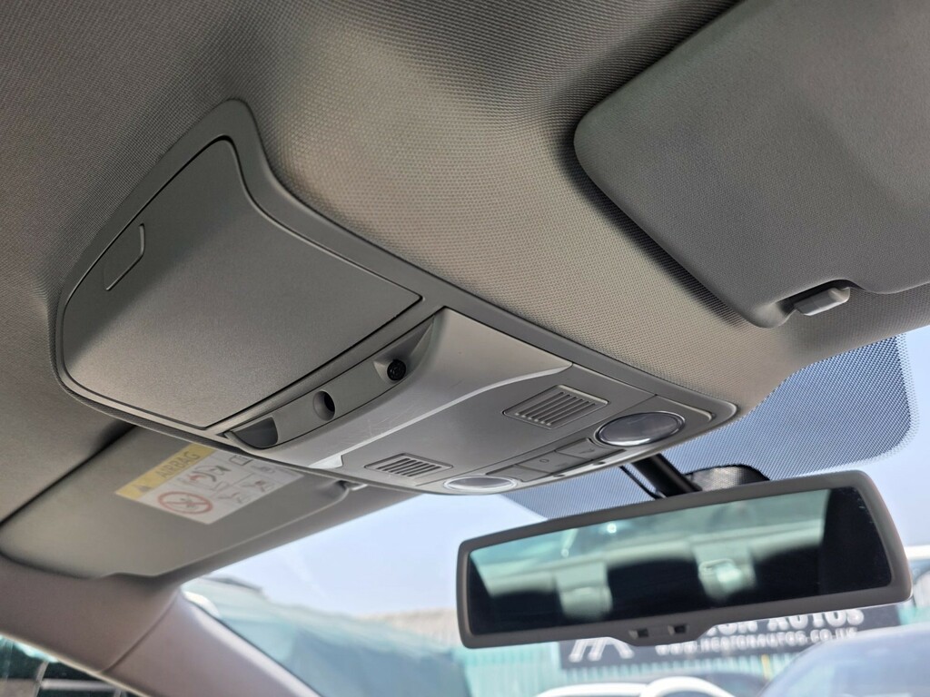 Volkswagen Jetta Black #23