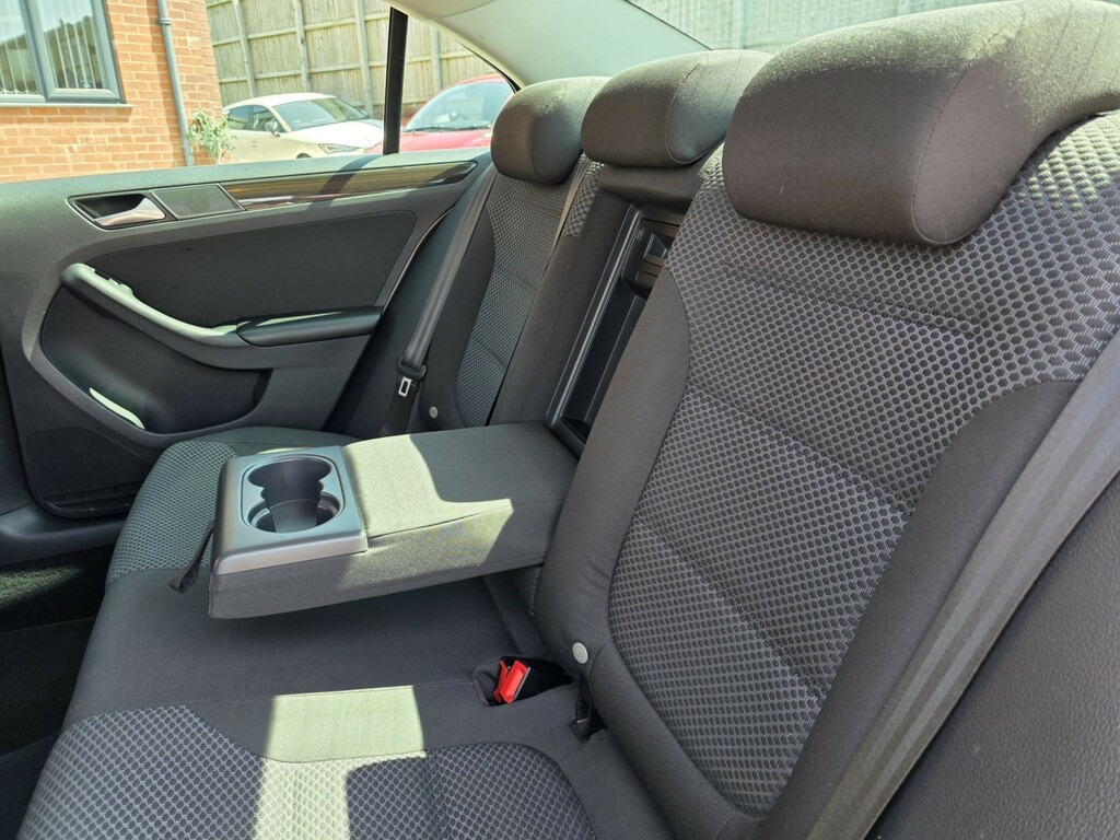 Volkswagen Jetta Black #27