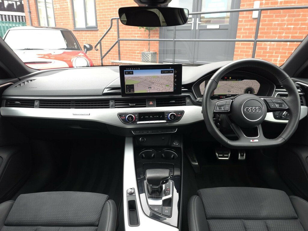 Audi A4 Avant 2.0 Tdi 40 S Line Grey #4