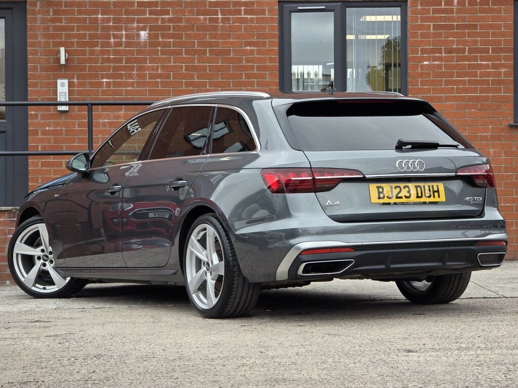 Audi A4 Avant 2.0 Tdi 40 S Line Grey #2