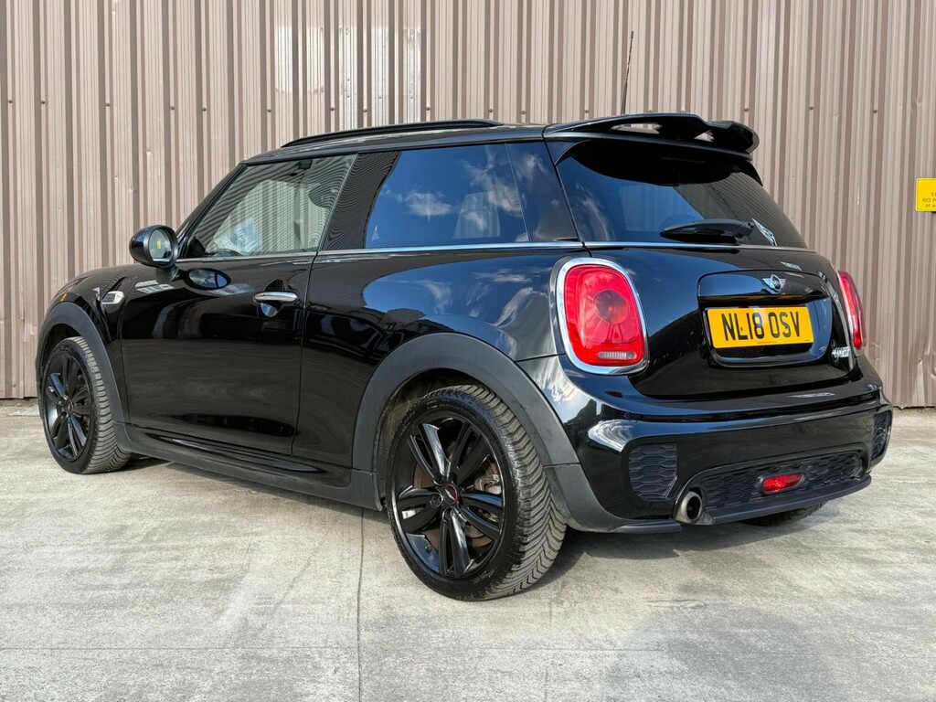 Mini Hatch 1.5 Cooper 3-Door Hatch NL18OSV Black #4