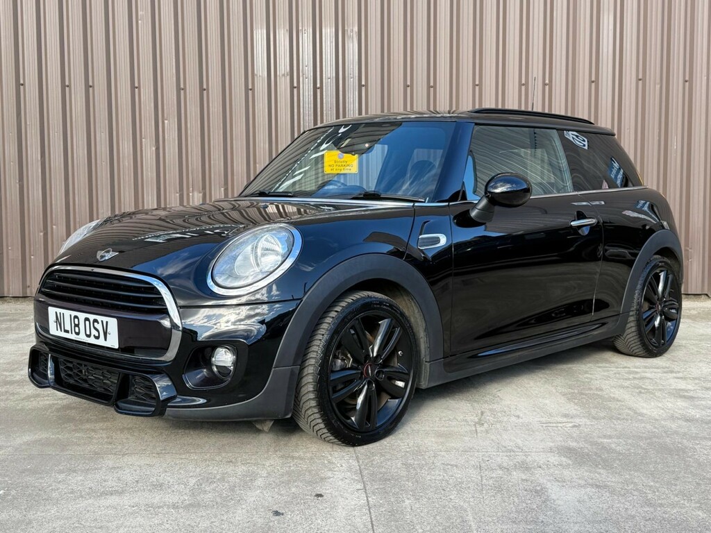 Mini Hatch 1.5 Cooper 3-Door Hatch NL18OSV Black #2