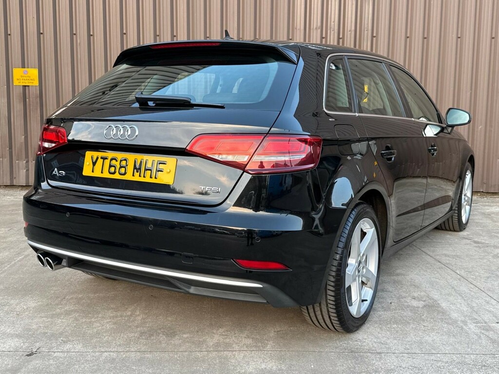 Audi A3 1.5 Tfsi Cod 35 Sport YT68MHF Black #3