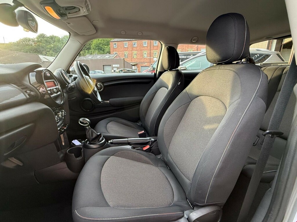 Mini Hatch 1.5 One Zero Road Tax Ulez Free New Mot S White #12