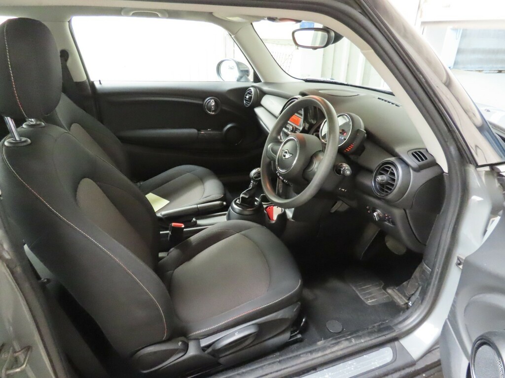 Mini Hatch 1.5 One Zero Road Tax Ulez Free New Mot S White #17