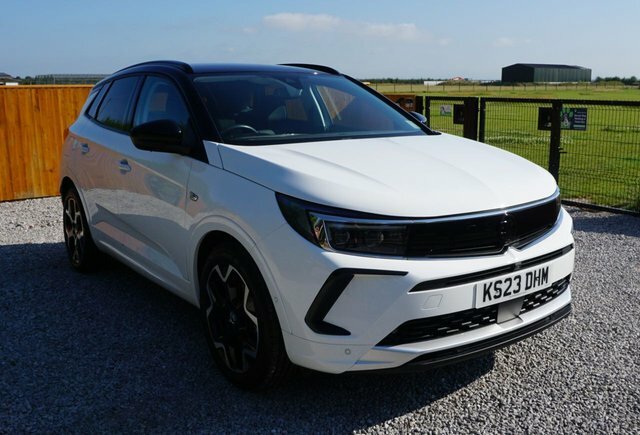 Vauxhall Grandland Turbo Ultimate Suv KS23DHM White